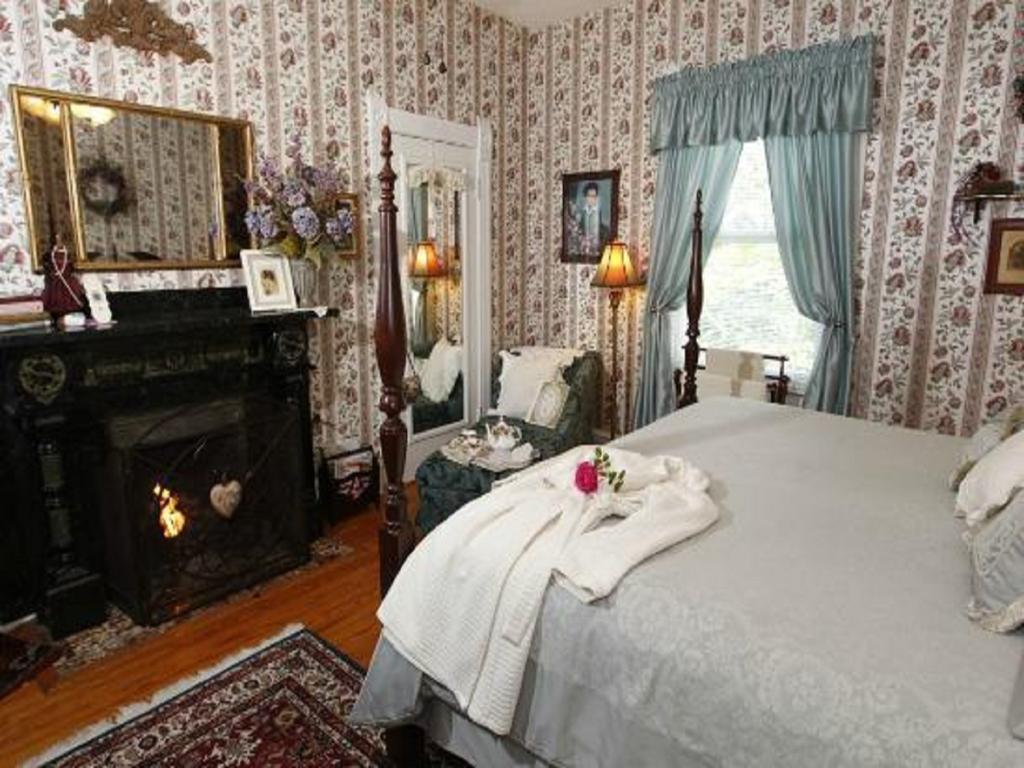 Belle Hearth Bed And Breakfast Waynesboro Δωμάτιο φωτογραφία