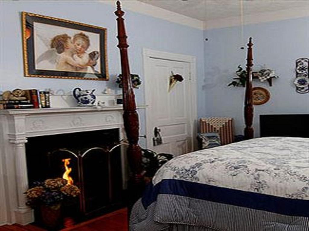 Belle Hearth Bed And Breakfast Waynesboro Δωμάτιο φωτογραφία